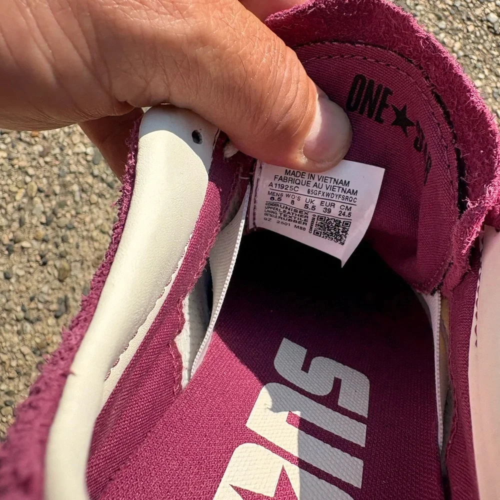 Converse One Star Suede Retro Sneakers - Picture 9 of 16
